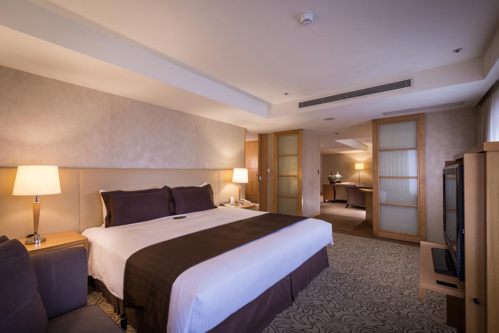 Hotel Fullerton - East