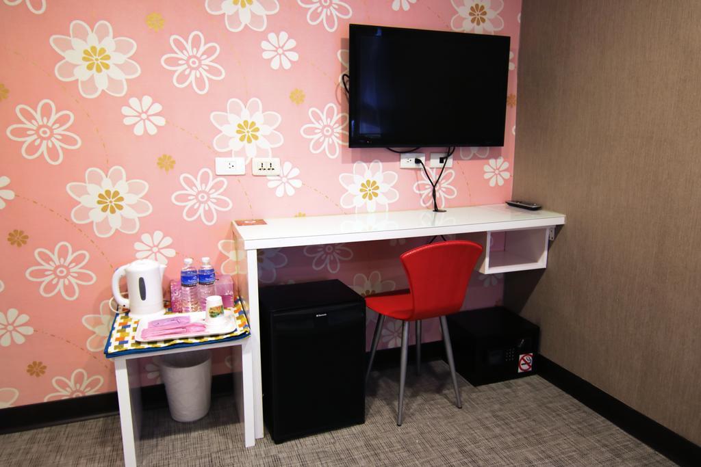 Pensão Ximen Taipei - Dreamhouse 2*