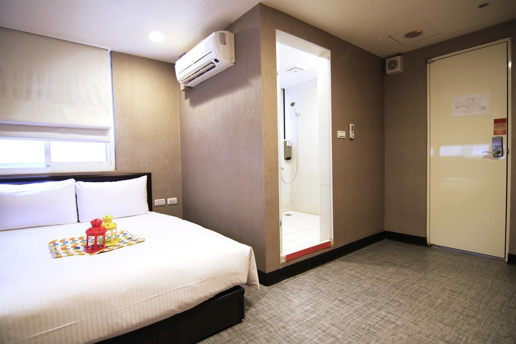 Pensão Ximen Taipei - Dreamhouse 2*