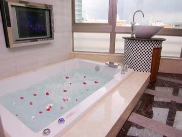 Hotel Burgary