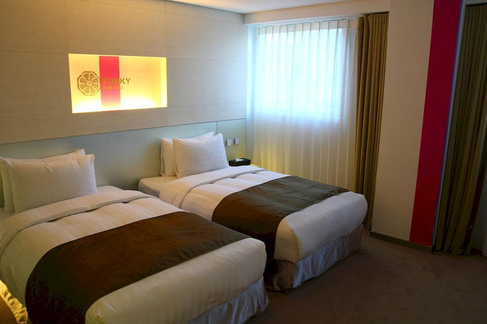 Hotel Green World Mai - Zhongshan