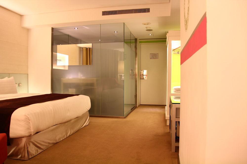 Hotel Green World Mai - Zhongshan 3*