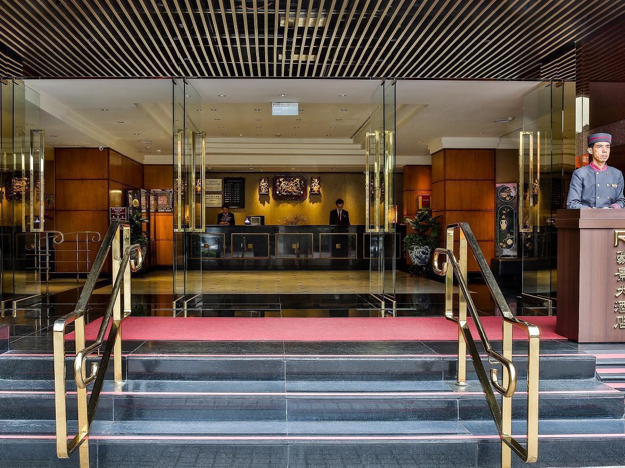 Riverview 4*