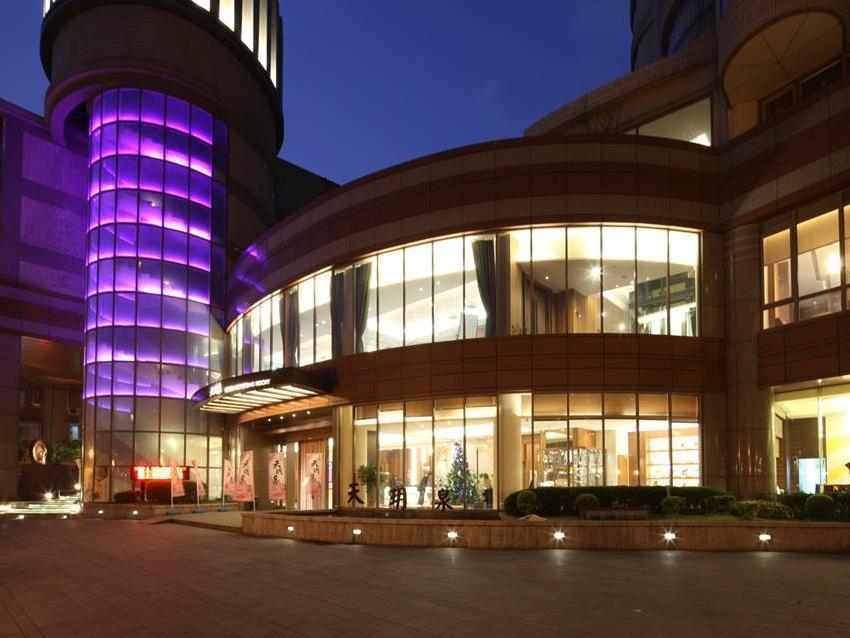 Beitou Hot Spring Hotel 4*