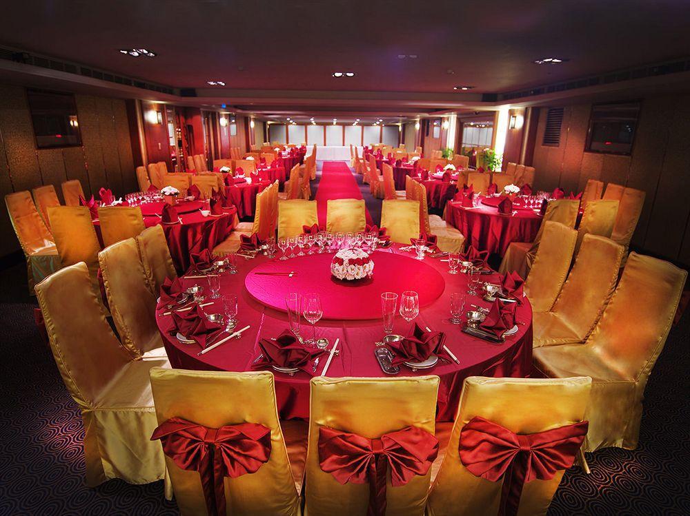 Golden China Hotel 4*