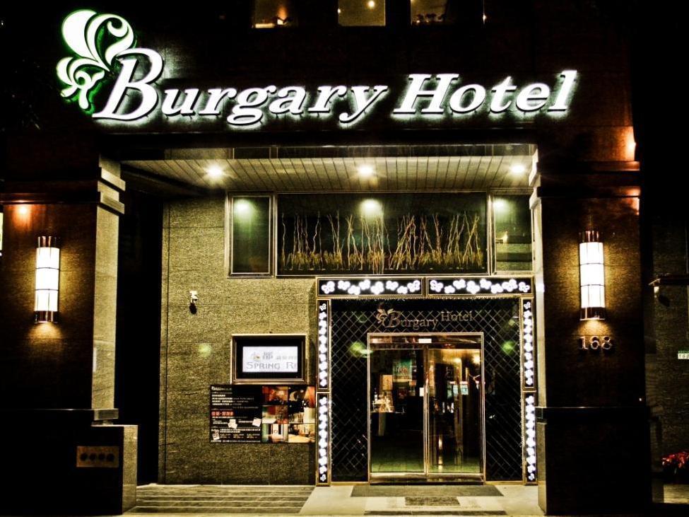 Burgary Hotel
