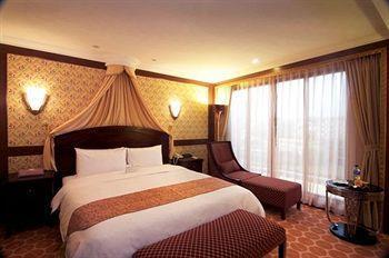 Royal Palace 4*