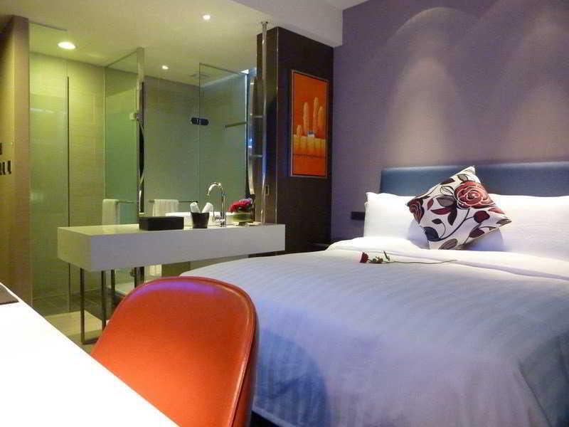 Hotel Check Xinyi 3*