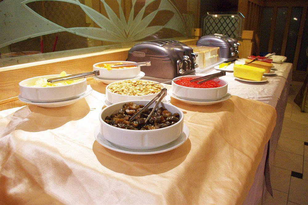 Kdm Hotel 3*