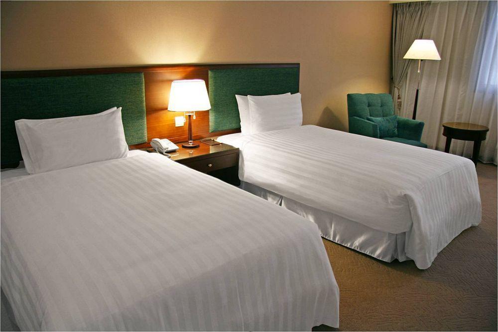 Check Neihu Hotel Taipei