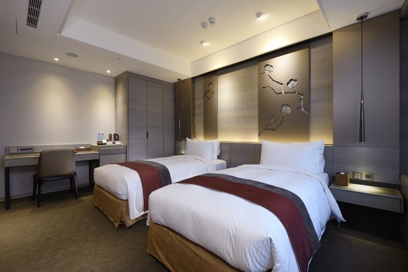 Hotel World Grand Nanjing 4*