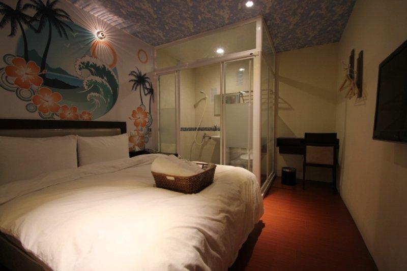 Hotel Happiness 3*