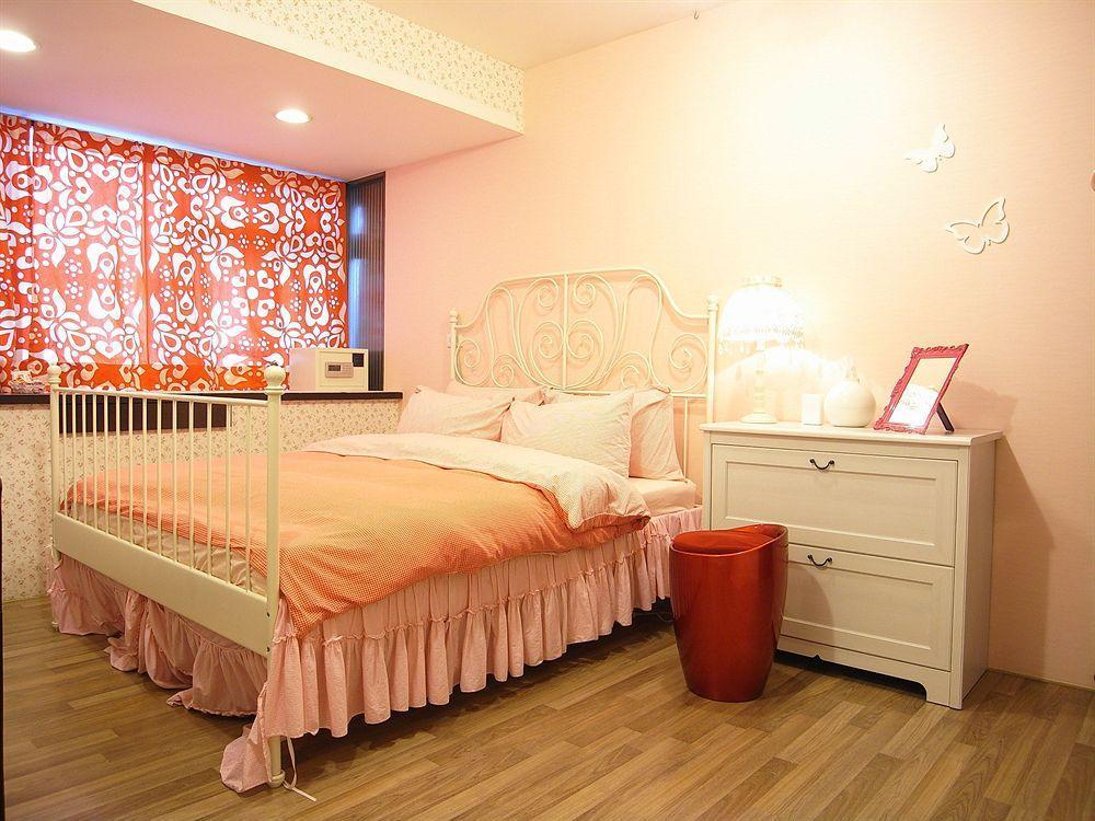 Mickey House 2*