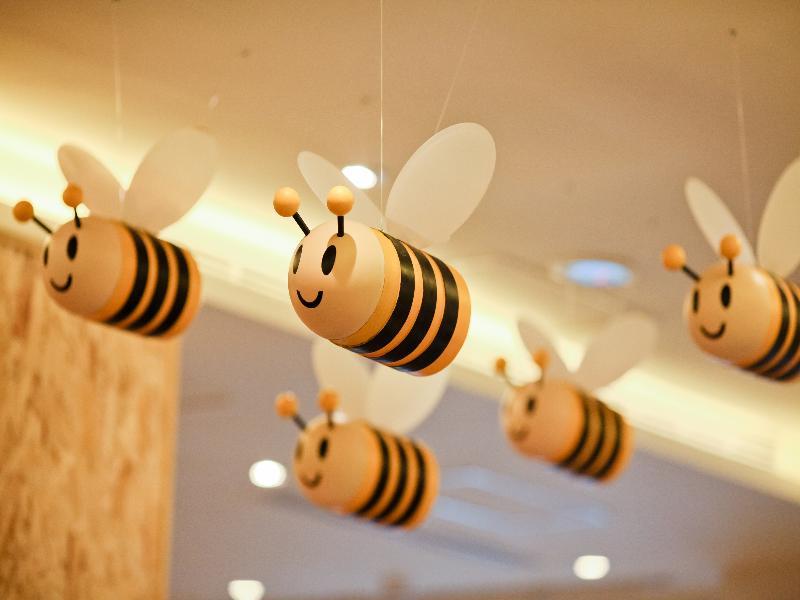 Bee House By Cosmos Creation - Main Station Taipei