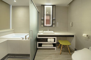Hotel Uinn Business Hotel-shihlin 4*