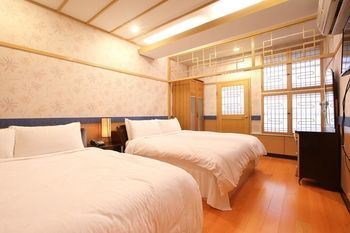 Phoenix Pavilion Hot Spring Inn 3*