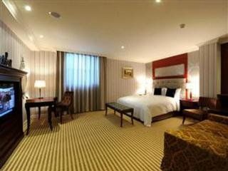Hotel Mrt Taipei
