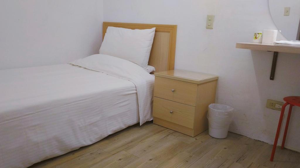 Chia Rong Hostel Taipei