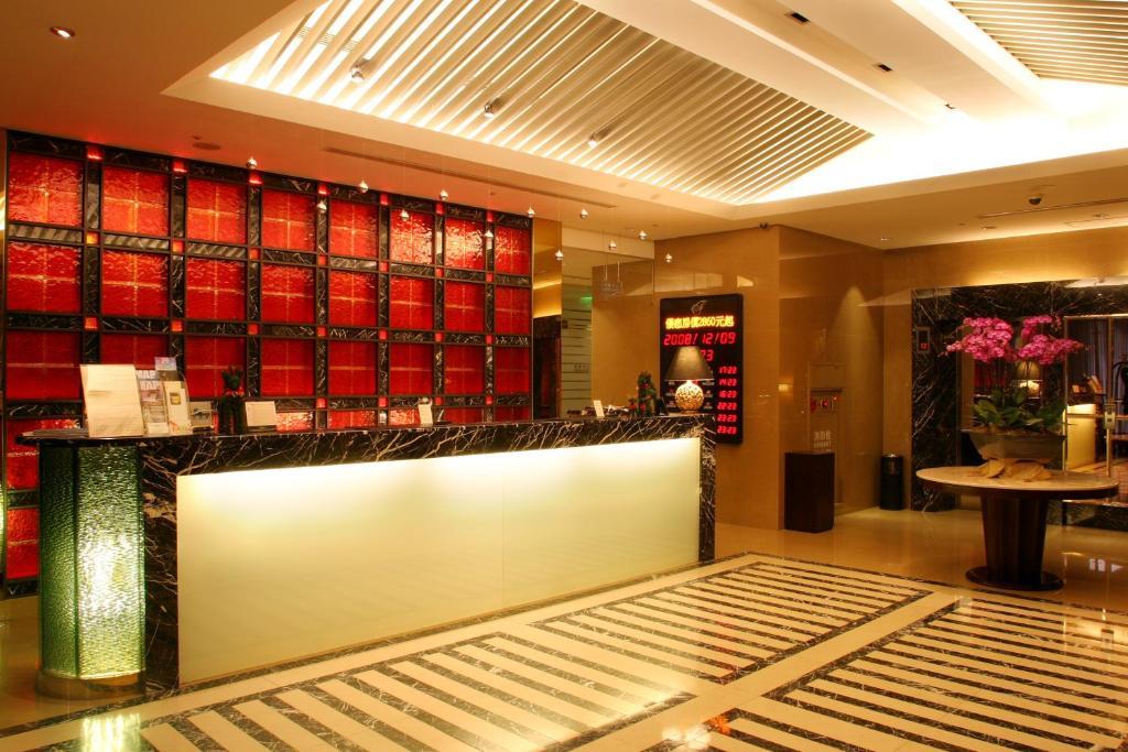 Hotel Grand Forward
