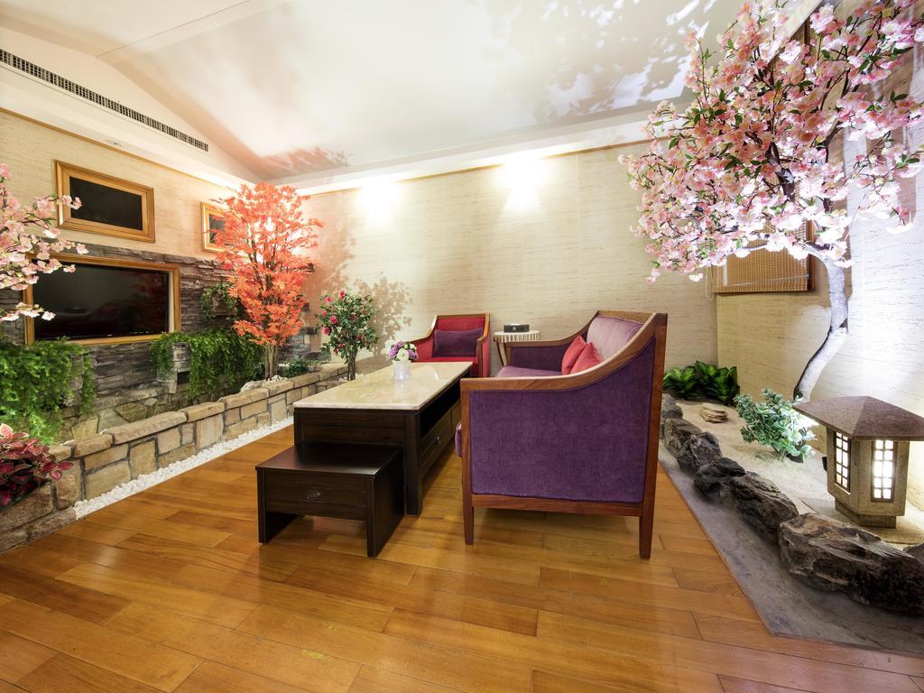 Hotel Beauty - Hsuanmei Boutique