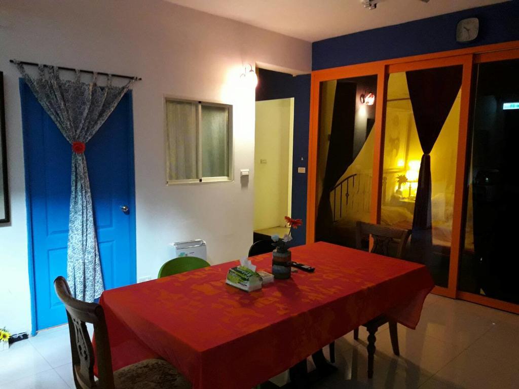 Vincent Willem Van Gogh Hall Guest house Taipei