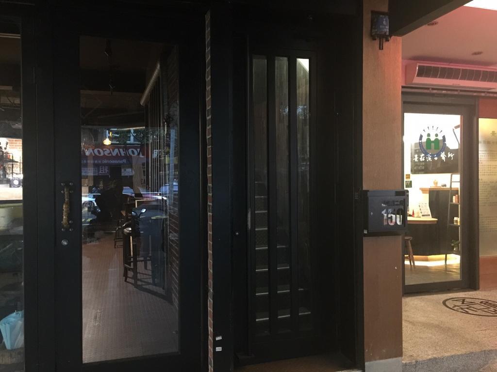 101 Single Bar Albergue Taipei