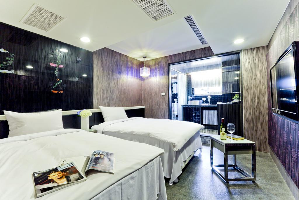 Hotel The Longstay