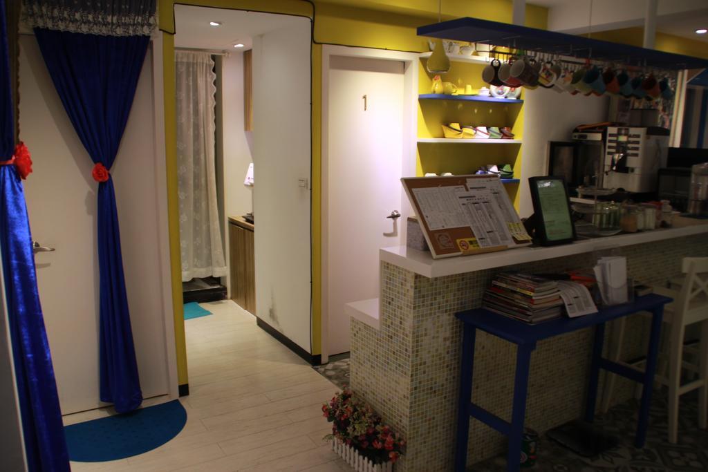 Vincent Willem Van Gogh Hall Guest house Taipei