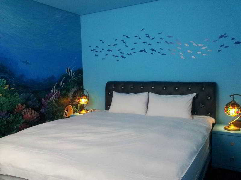 Royal Rose Station Hotel 3*
