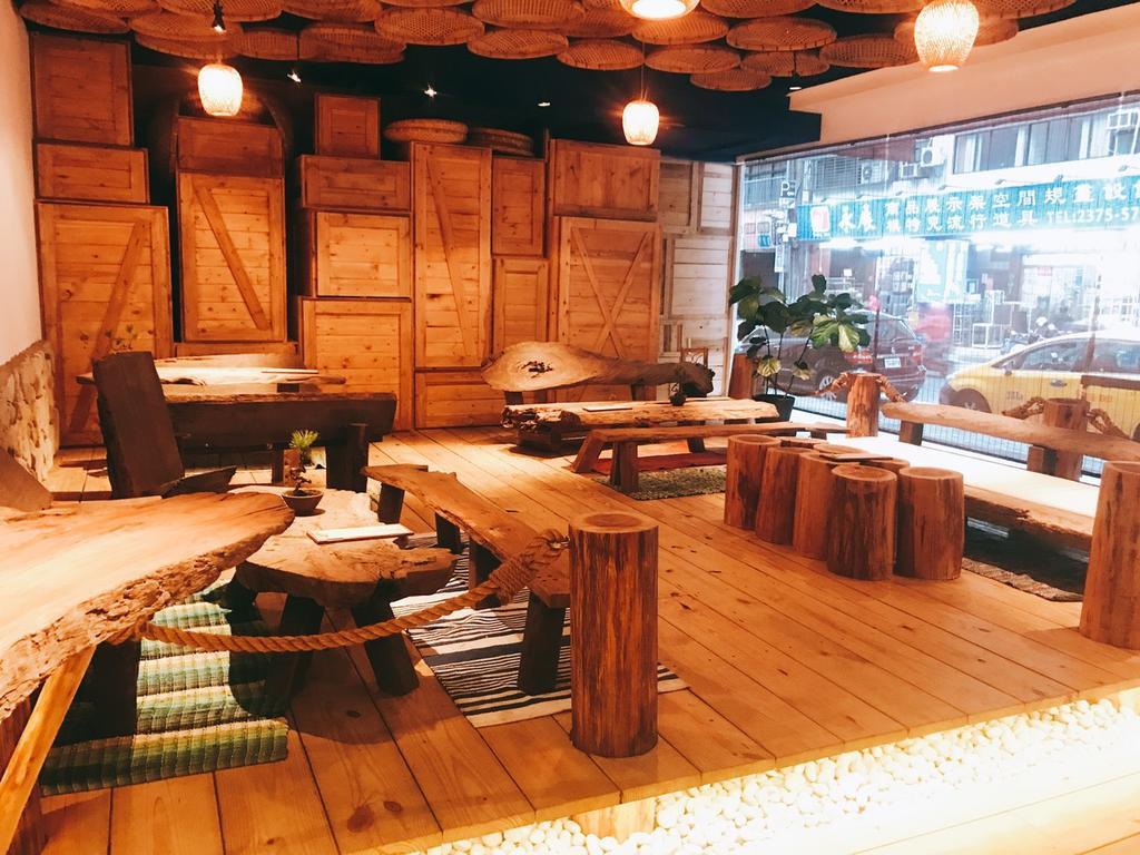 Papa Whale Hotel