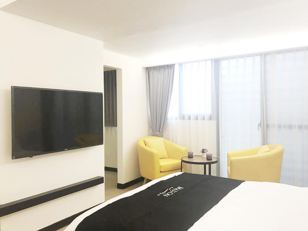 Wisma tamu Maison Fashion *