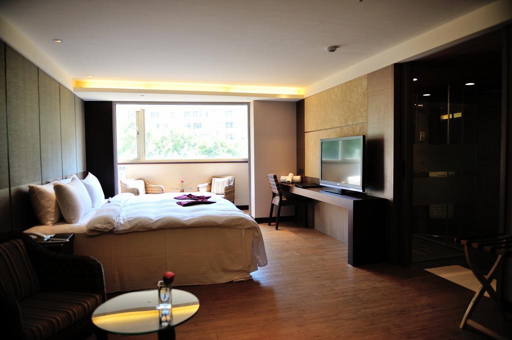 Hotel Beitou Hot Spring 4*