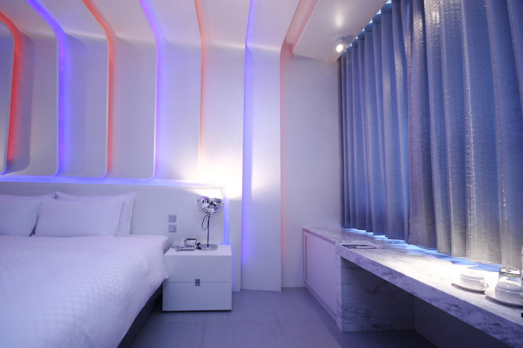 Eight Zone Hotel 4*