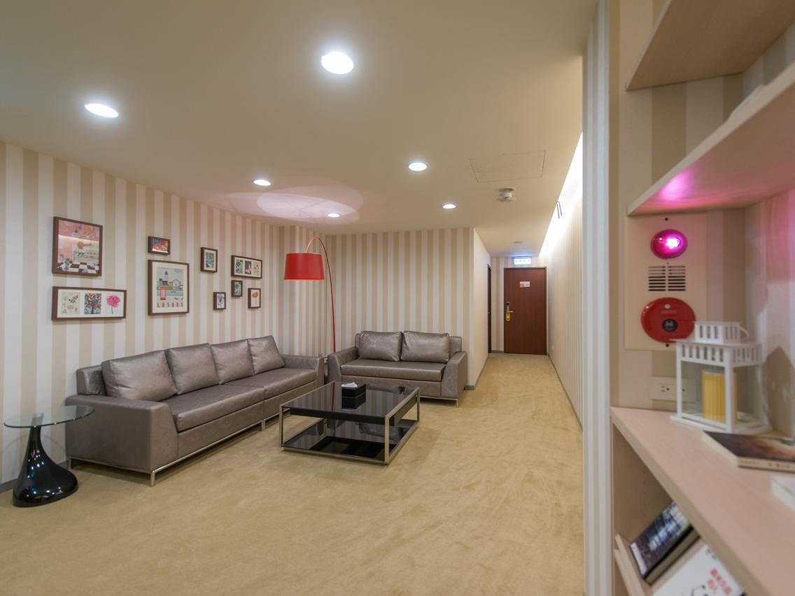 Royal Rose Station 3*