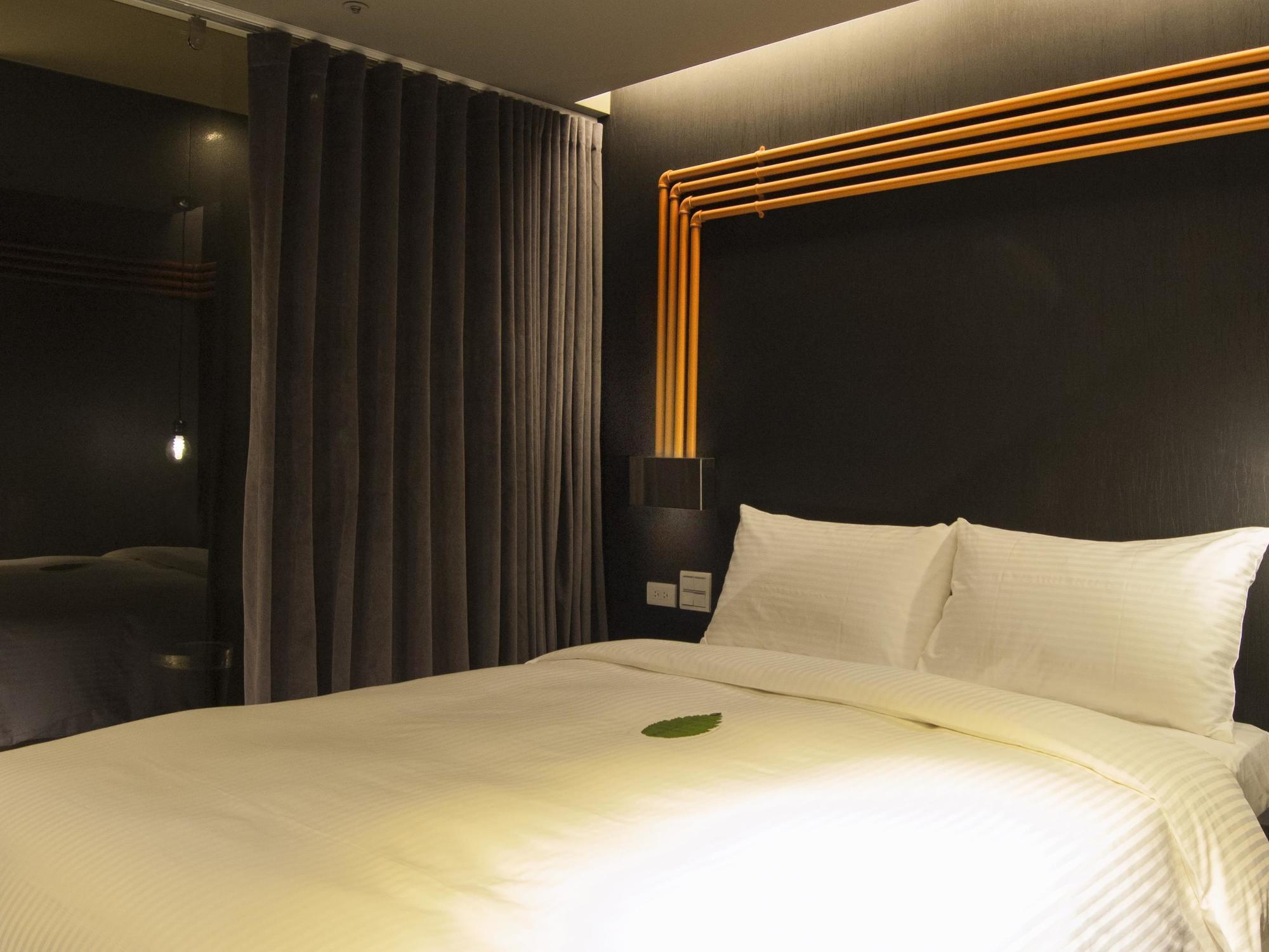 Vendome East Hotel