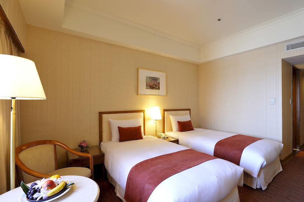 Riverview Hotel 4*