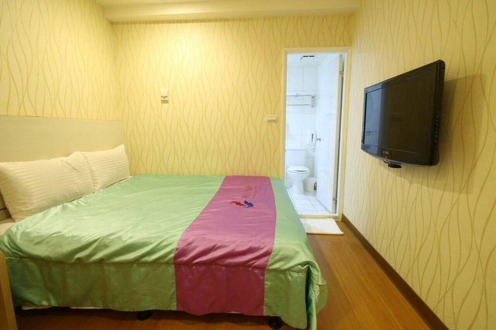 Hotel Tomorrow