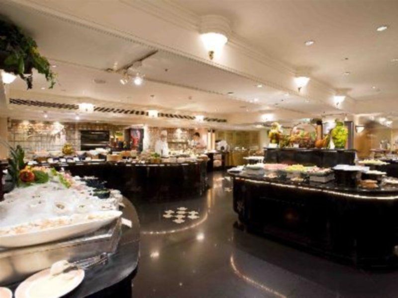 Caesar Park Hotel 4*