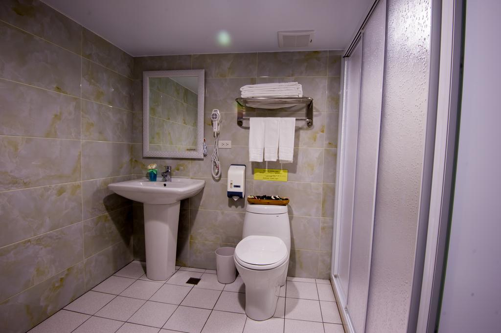 6 - Zhonghua Hotel 3*
