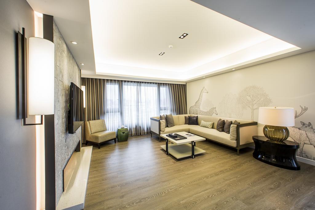 J Palace Guest house 3*
