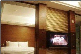 Burgary Hotel