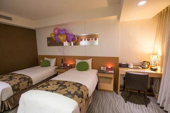 Sunny Hotel 3*