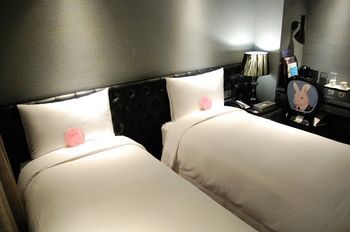 Hotel Check Main Station