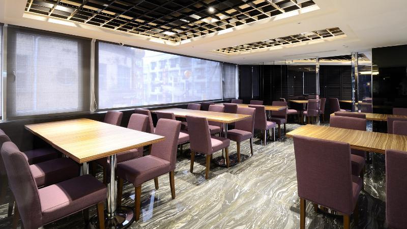 V-one Vogue Hotel