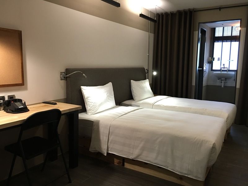 Papa Whale Hotel Taipei