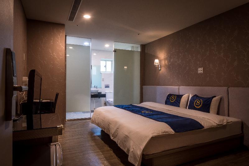 Sparkle Bridge Hotel Taipei