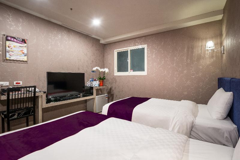 Sparkle Bridge Hotel