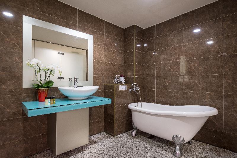 Hotel Sparkle Bridge 3*