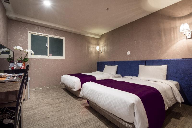 Sparkle Bridge Hotel 3*