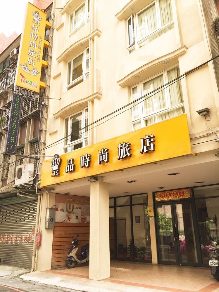 Golden Hotel 3*